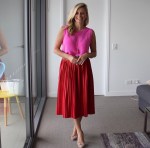 Red_pleated_skirt_pink_top